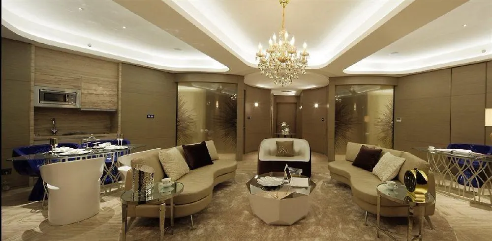 Seclusion Sanya Bay Hotel 4*,